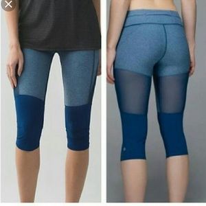 Lululemon blue/ lavender knee length leggings